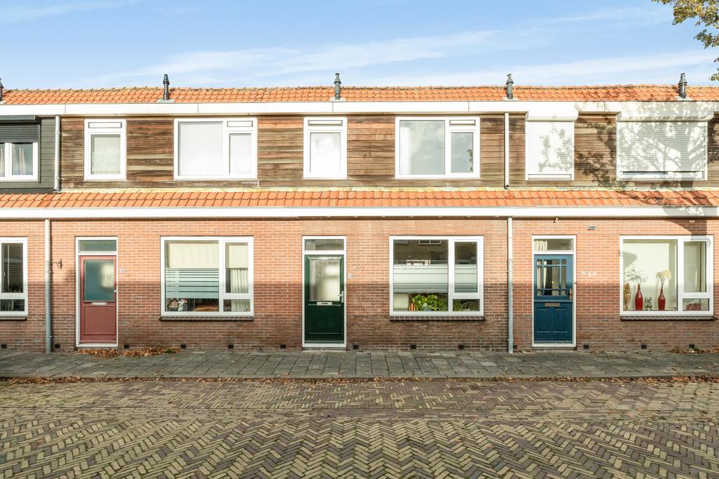 Bekijk de foto van: Trompstraat 3, 1813 SN Alkmaar in  - Echt Makelaars & Taxateurs