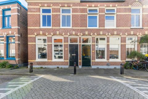 Bekijk de foto van: Van der Woudestraat 25-b, Alkmaar - Echt Makelaars & Taxateurs