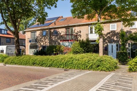 Bekijk de foto van: Frederik Hendriklaan 54, Alkmaar - Echt Makelaars & Taxateurs