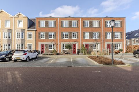 Bekijk de foto van: Truus Wijsmuller-Meijerstraat 56, Alkmaar - Echt Makelaars & Taxateurs